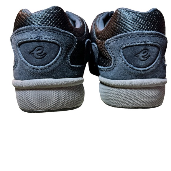 Easy Spirit Rheal Zip Close Sneakers 7 Wide - Picture 7 of 9